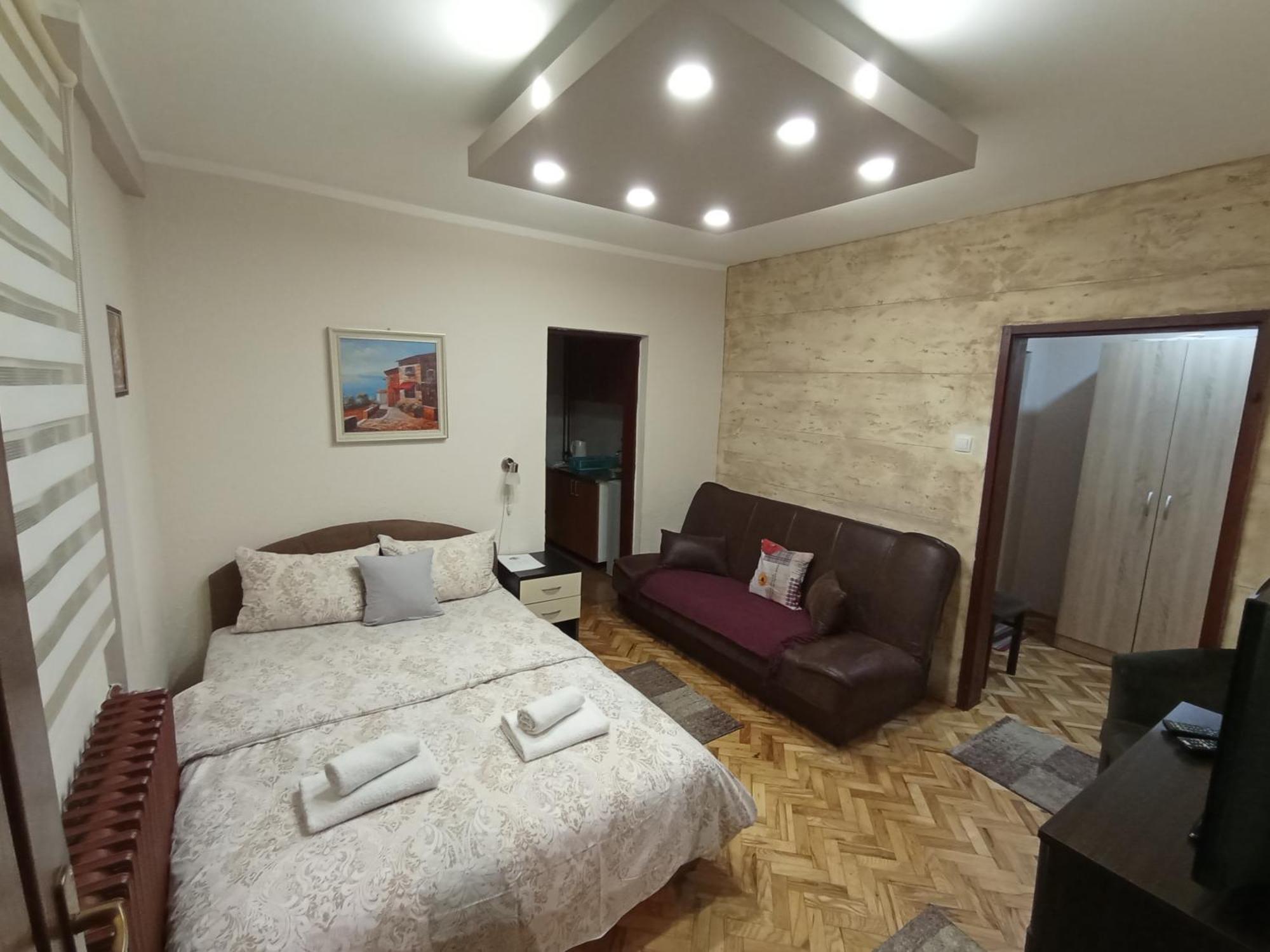 Apartments & Rooms -Mdl Lazic Belgrade Exterior photo